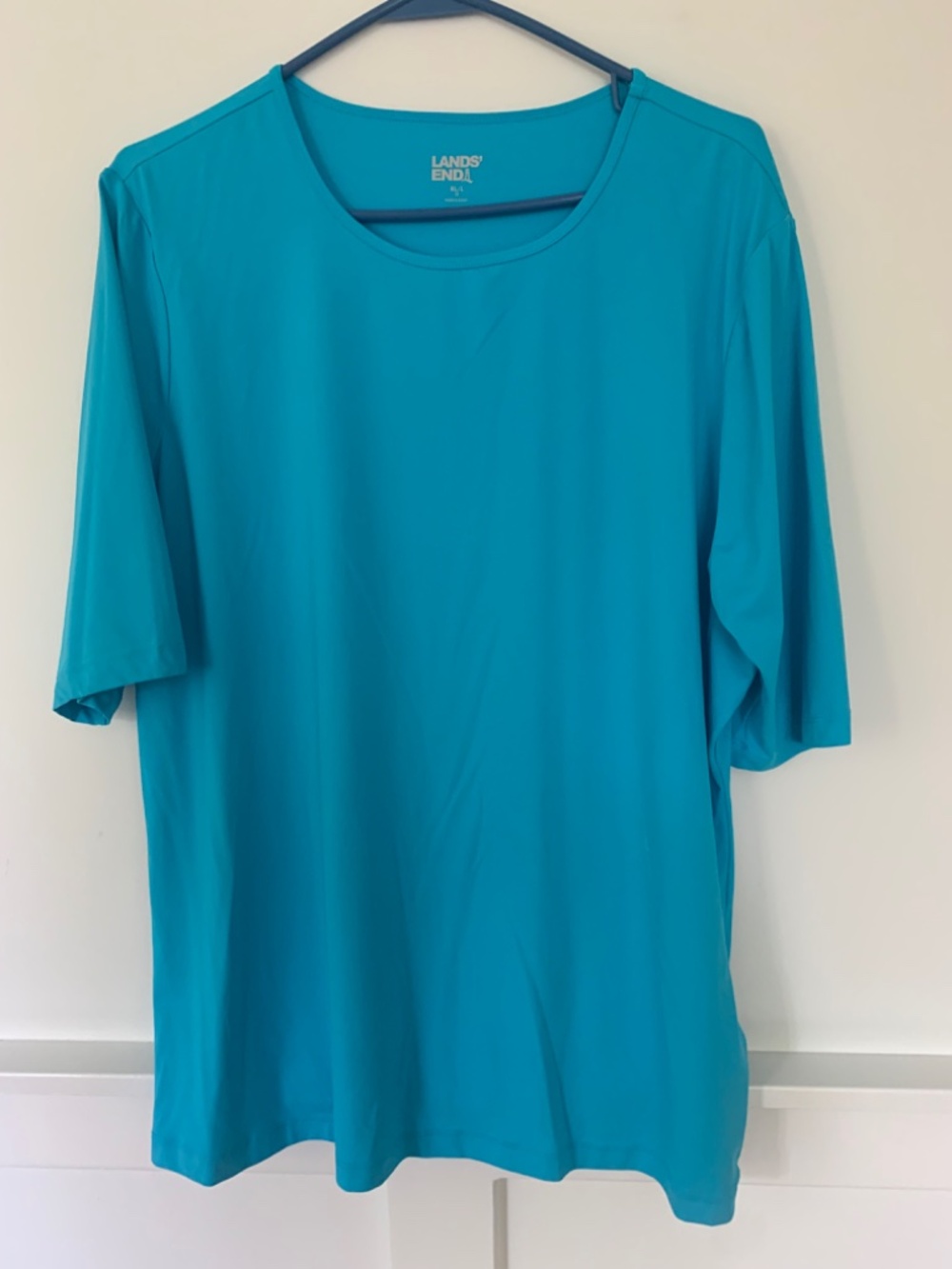 New Rash Guard Land’s End Aqua Top with UPF Sun Protection - Picture 2 of 2